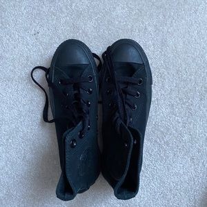 Converse triblack hightops